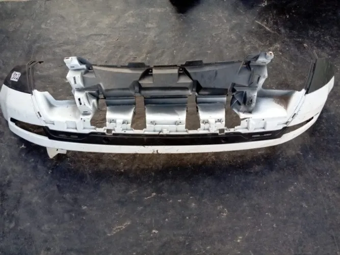 Parachoque Traseiro Evoque 2012 ao 2015 Branco com detalhe