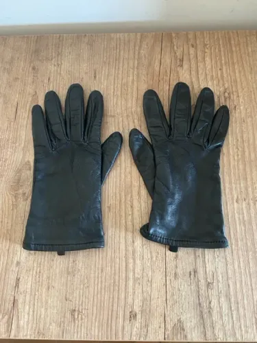 Luvas de couro legítimo pretas