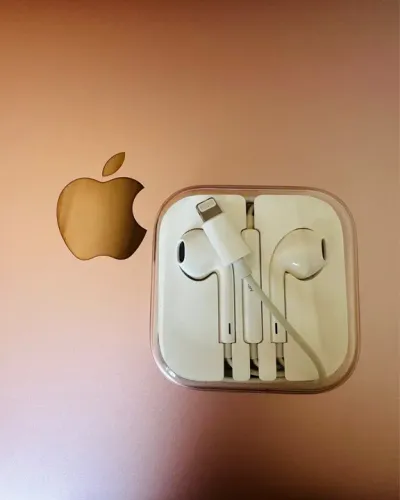 Fones de ouvido Earpods Apple - Lightning