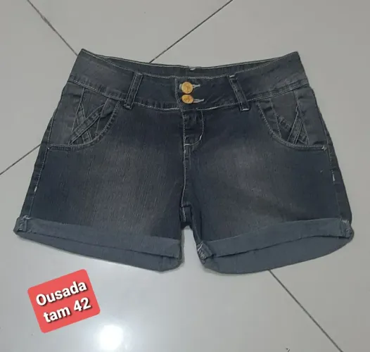 Short jeans
