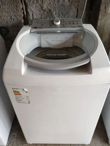 VENDO MÁQUINAS DE LAVAR ROUPAS MODELOS NAS DUAS VOLTAGENS 