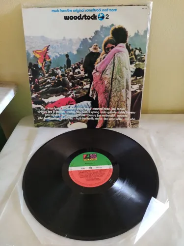 Disco de Vinil Woodstock 2, ano 1985, ótimo estado, etc.