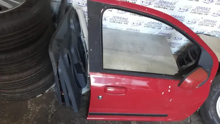 Porta dianteira direita Uno Vivace Sem acessório