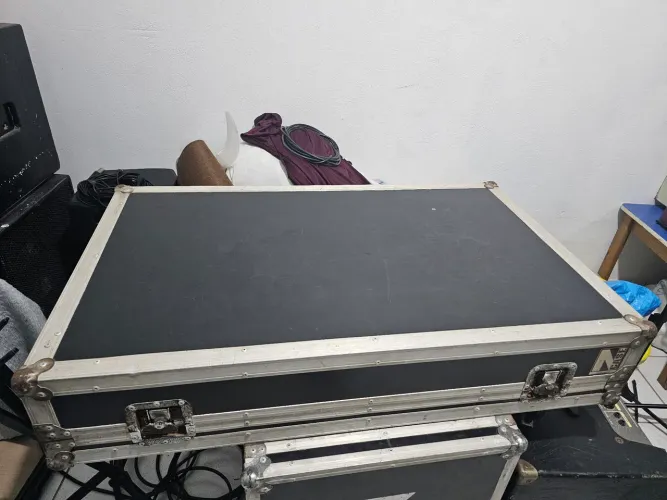 Case - mesa de som 32 canais