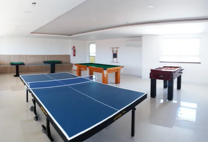 Apto com três quartos sendo dois suítes - Guararapes - 78m²