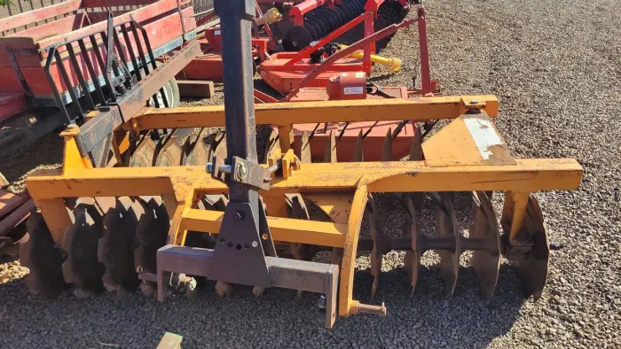 Grade Niveladora 28 discos de 22" Budny