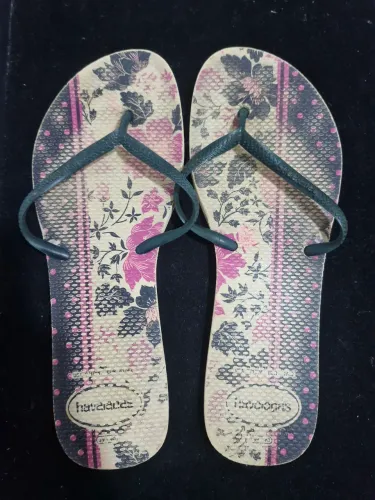 R$ 15,00 | Tam 39/40 | Chinelos Havaianas Feminino | Linda | Pouco Usada | Tam 39/40