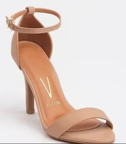 Sandália Vizzano salto fino