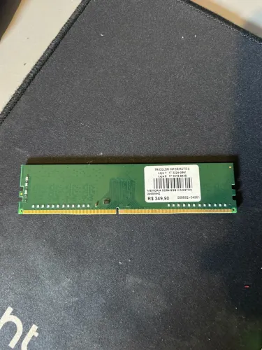 Memória DDR4 8GB Kingston 2400MHz