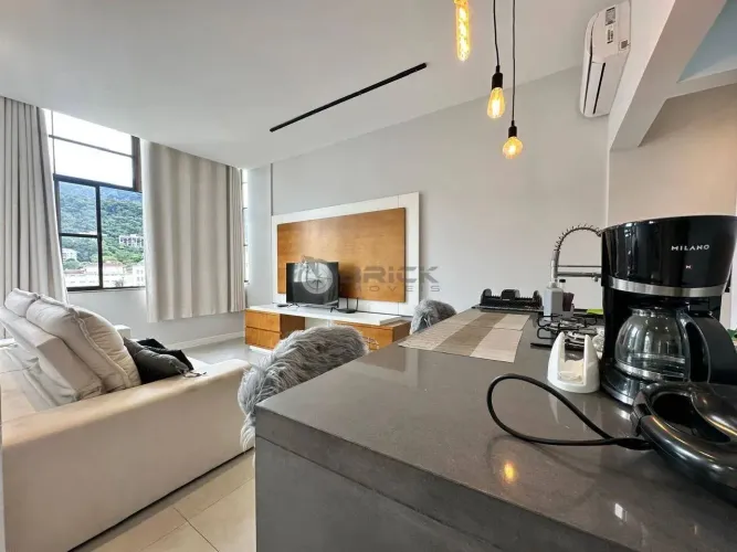 Apartamento mobiliado com 2 quartos no Alto - Teresópolis/RJ.