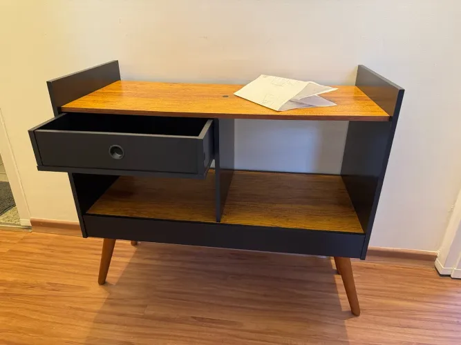 Aparador Buffet Retrô Pés Palito Jb 4064 Preto / Caramelo