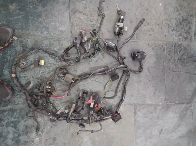 PEÇAS XRE BIQUINHO RESPONDO SOMENTE NO ZAP *