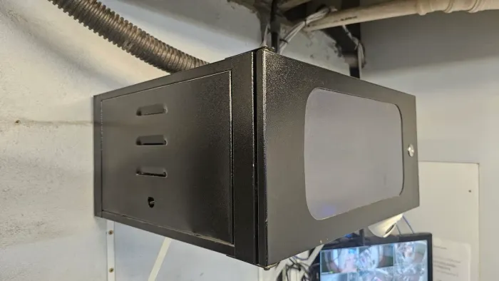 Rack para dvr e servidor