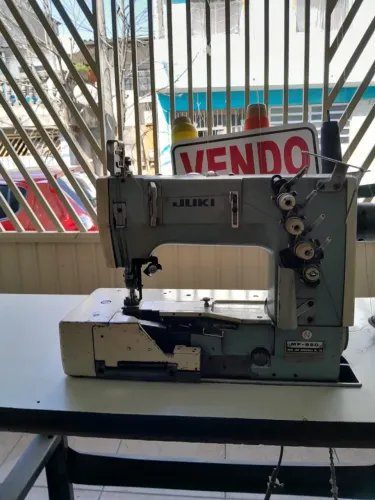 Máquina de costura galoneira industrial juki mf-890