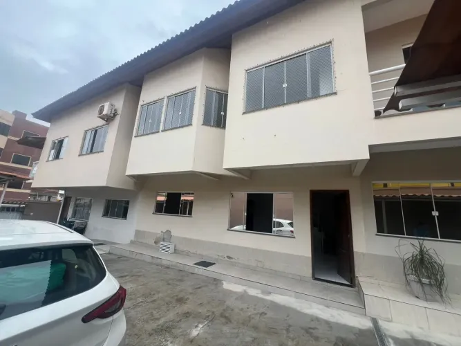 Imóvel para venda tem 120 metros quadrados com 3 quartos em Novo Horizonte - Macaé - RJ