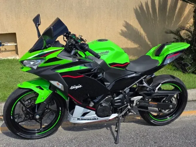 Motos Kawasaki Ninja 400 no Brasil