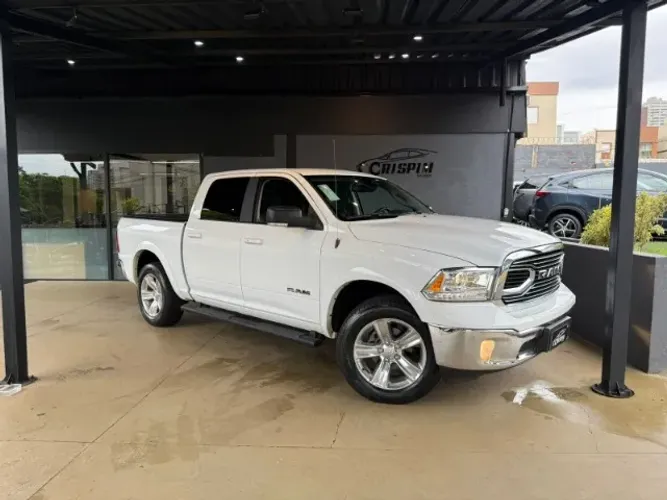 Ram Classic Laramie 5.7 V8 16V Gasolina 4X4 Aut. 2023