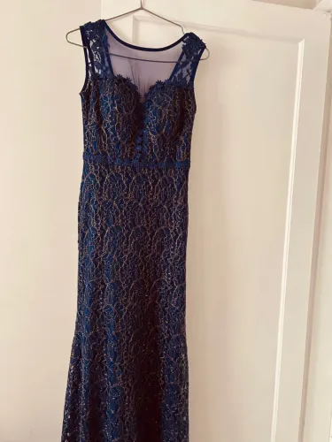 Vestido Casamento azul marinho com Dourado.
