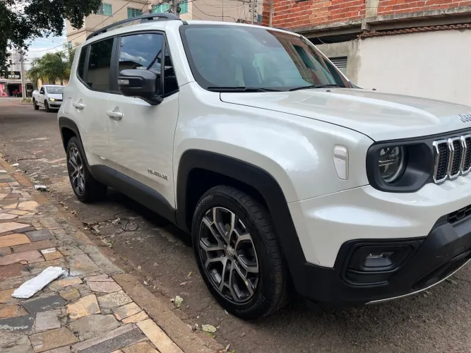 Jeep Renegade Long. T270 1.3 TB 4X2 Flex Aut. 2022