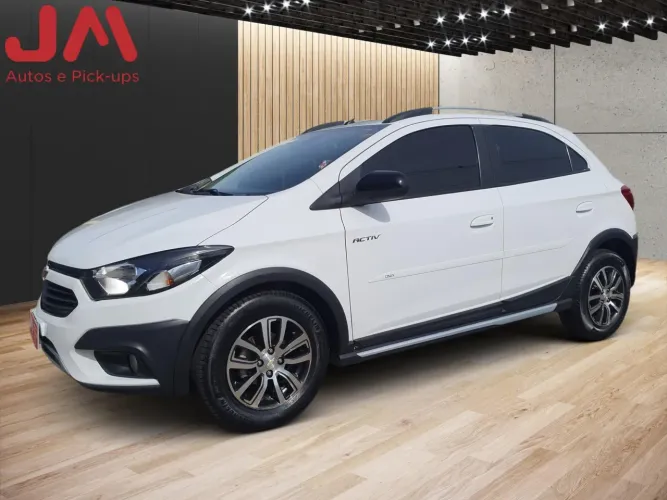 Chevrolet Onix Activ 1.4 8V Flex Mec. 4P 2017