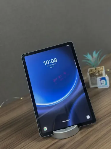 Tablet Galaxy Tab S9 FE   128GB   Possui S Pen  Case SEMI NOVO COM GARANTIA LOJA FISICA 
