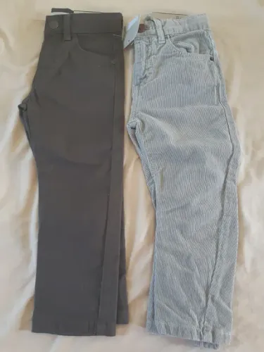 Calça da Zara. Menino 2/3 anos. Veludo e sarja. Novas