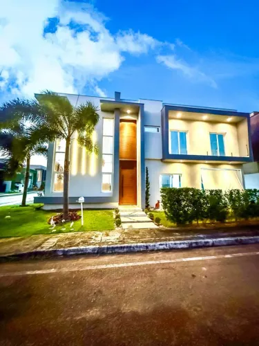 Condomínio Novo Leblon - Casa Duplex 4/4 sendo 3 suítes de 240 m², 4 vagas por 1.390.000
