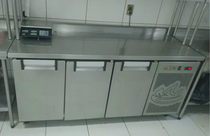 BALCÃO REFRIGERADO FASTINOX