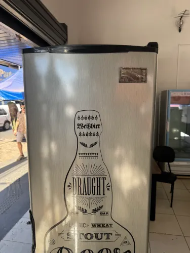 Cervejeira Geladeira 228 litros Frost Free Porta Cega Gelopar Inox