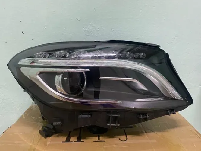 Farol Mercedes Benz Gla 2015 2016