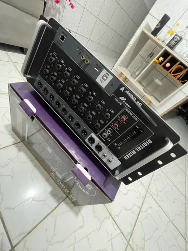 Mesa de som digital axios 16