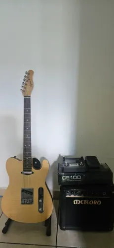 Guitarra Tagima Cs- 3 + capa +Pedaleira Mooer GE-100+ Amplificador Meteoro Mg15