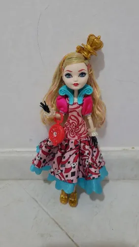 Boneca Apple White (aberta a negociação)