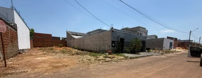 1503 sul , Arso 151 (quadra fundo a Ulbra) , Lote murado em L, 10x25