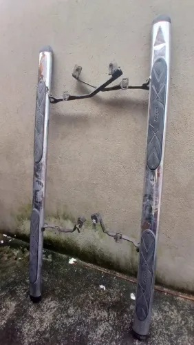 ESTRIBO DA FIAT TORO