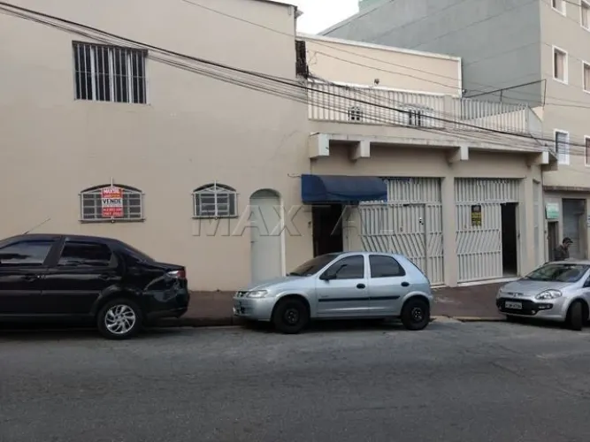 Sobrado grande para locação no Bairro de Tucuruvi, 5 minutos do Trimais Supermercado e Sho