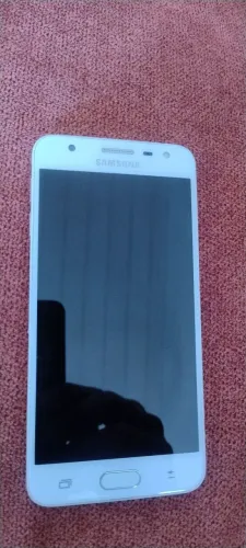 Celular J5 