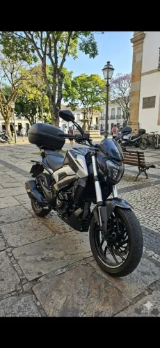 Moto Dominar 250