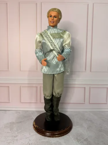 Boneca Barbie Ken Lago dos Cisnes