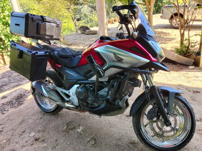Honda Nc750x 2018/2018 moto nova. Valor 45 mil completa.