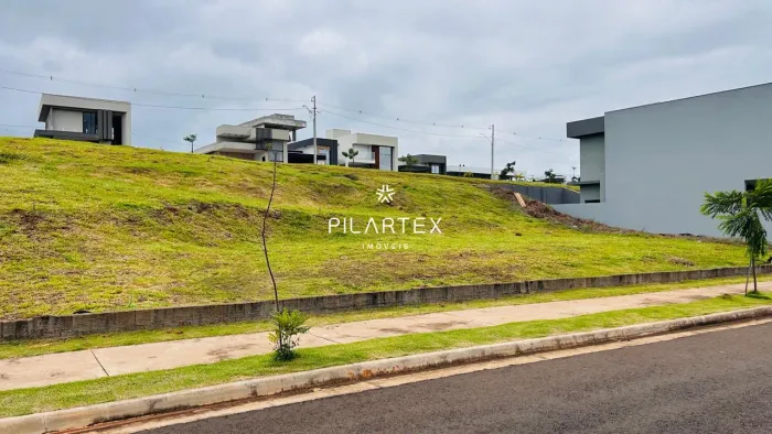 Terreno à venda, 255 m² por R$ 275.000,00 - Parque Tauá - Cond. Araguari - Londrina/PR
