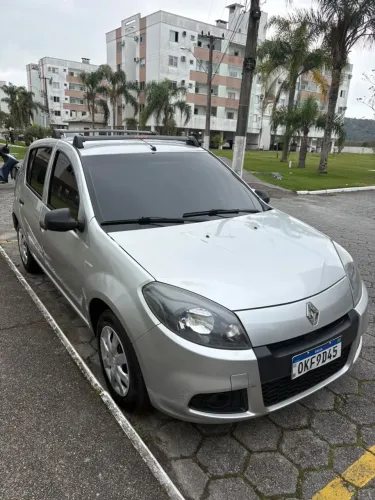 Renault Sandero Authentique Hi-flex 1.0 16V 5P 2014