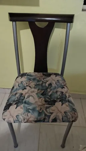 Vendo conj. 04 cadeiras