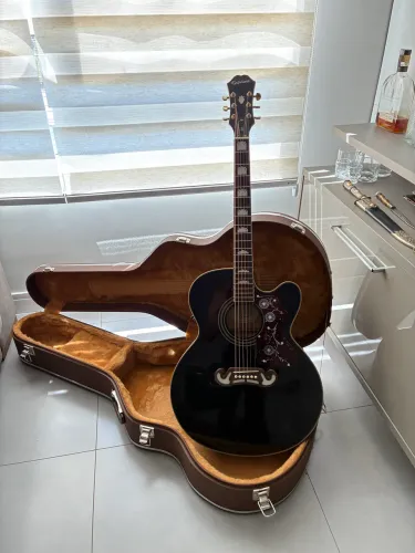 EPIPHONE EJ 200