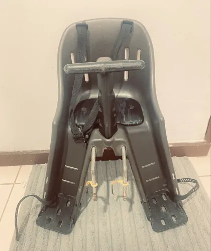 Cadeirinha de bicicleta para criança