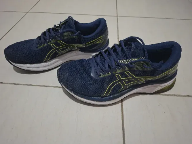 Tênis Asics Gel-Sparta 2 Marinho e Amarelo Tamanho 39