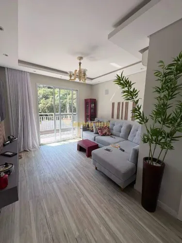 Casa para Alugar de 3 Dormitórios sendo 1 Suíte no Condomínio Casatech no Bairro Jardim Mo