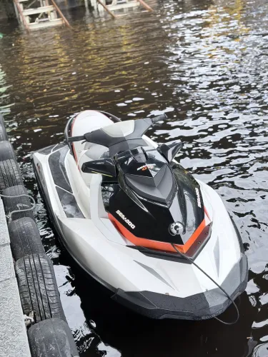 Jet ski gti130 2012 todo revisado , aceito troca em carro ou moto ( aberto a proposta)