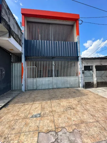 LUMIAR VENDE | CASA DE 2 PAVIMENTOS  TV. ANGUSTURA COM DOIS PAVIMENTOS NA SAGRAMENTA