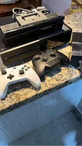 XBOX ONE COM KINET MODEL 1540